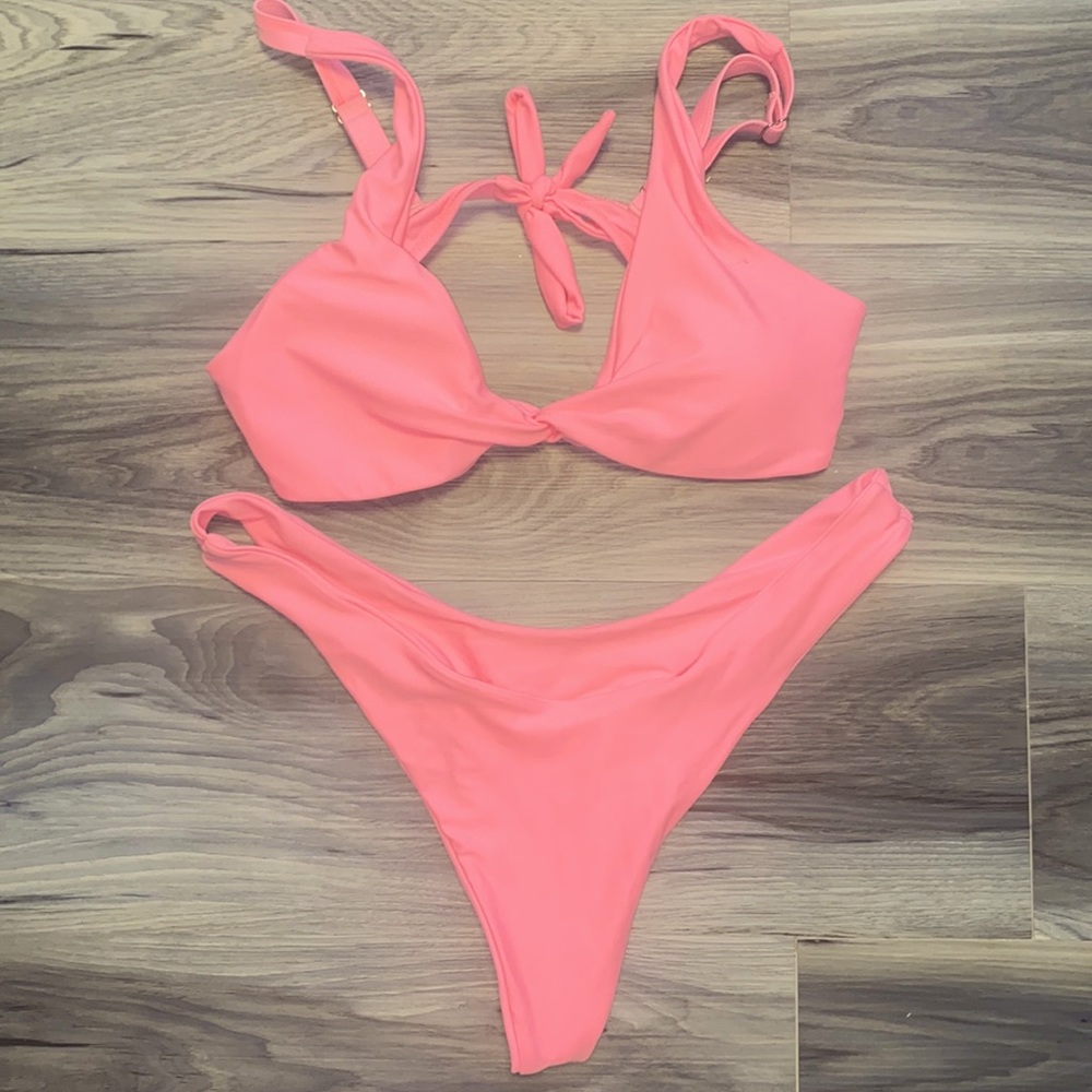 Pink twist bikini